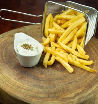 Batata Tradicional Bem Brasil com lemon pepper e coalhada