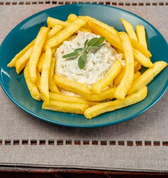 Batata Tradicional Bem Brasil com fricassé de frango