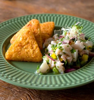 Ceviche con Hashbrown Bem Brasil
