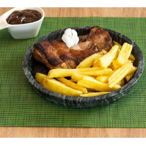 Batata Ondulada Bem Brasil com costelinha ao molho barbecue