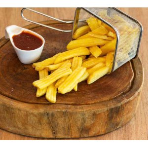 Batata Ondulada Bem Brasil com ketchup de goiabada