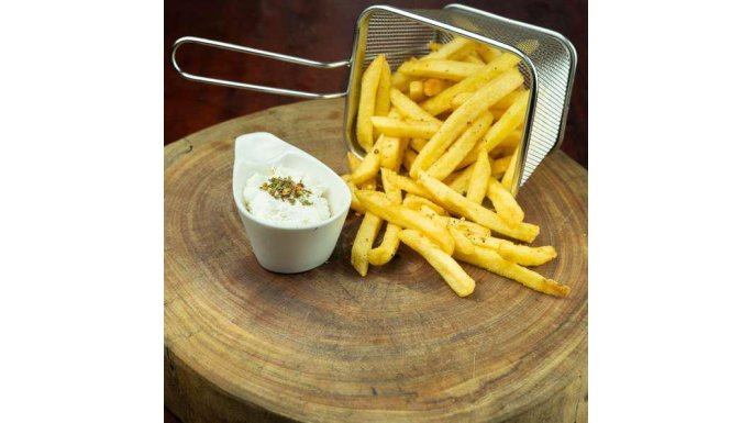 Batata Tradicional Bem Brasil com lemon pepper e coalhada