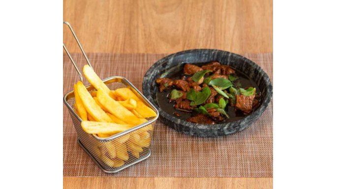 Batata Steakhouse Bem Brasil com  boi cheiroso